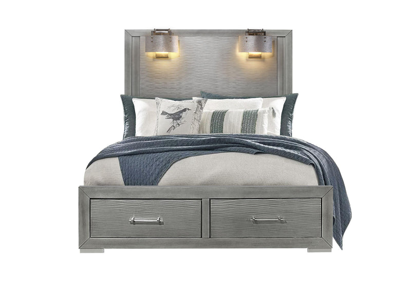 TIFFANY SILVER FULL BED WITH LAMPS