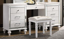 New Classic Valentino Vanity Table in White